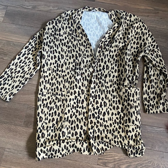 Leopard woman top in Perfect condition, size 2xl - Picture 1 of 1